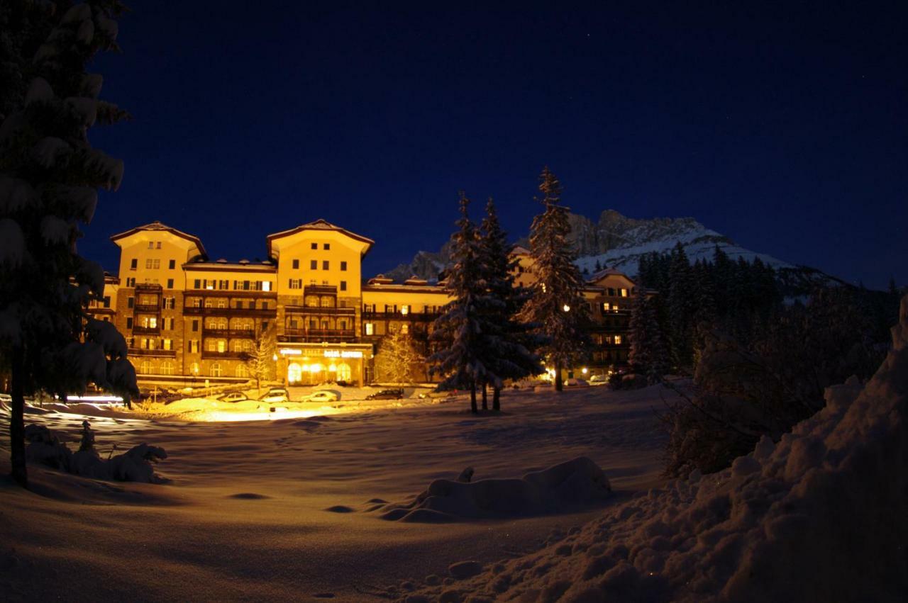 Residence Grand Hotel Carezza ノーヴァ・レヴァンテ エクステリア 写真